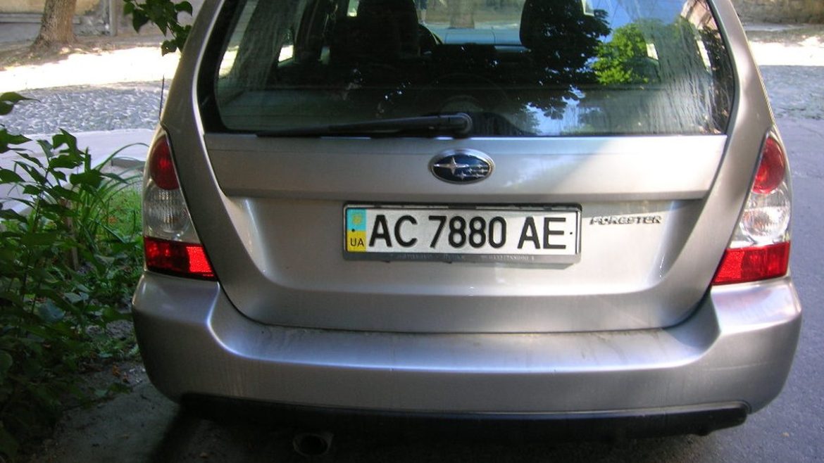 Автомобіль із волинським номером серії АС