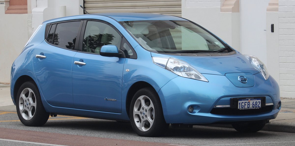 Nissan Leaf першого покоління (2017), живе фото