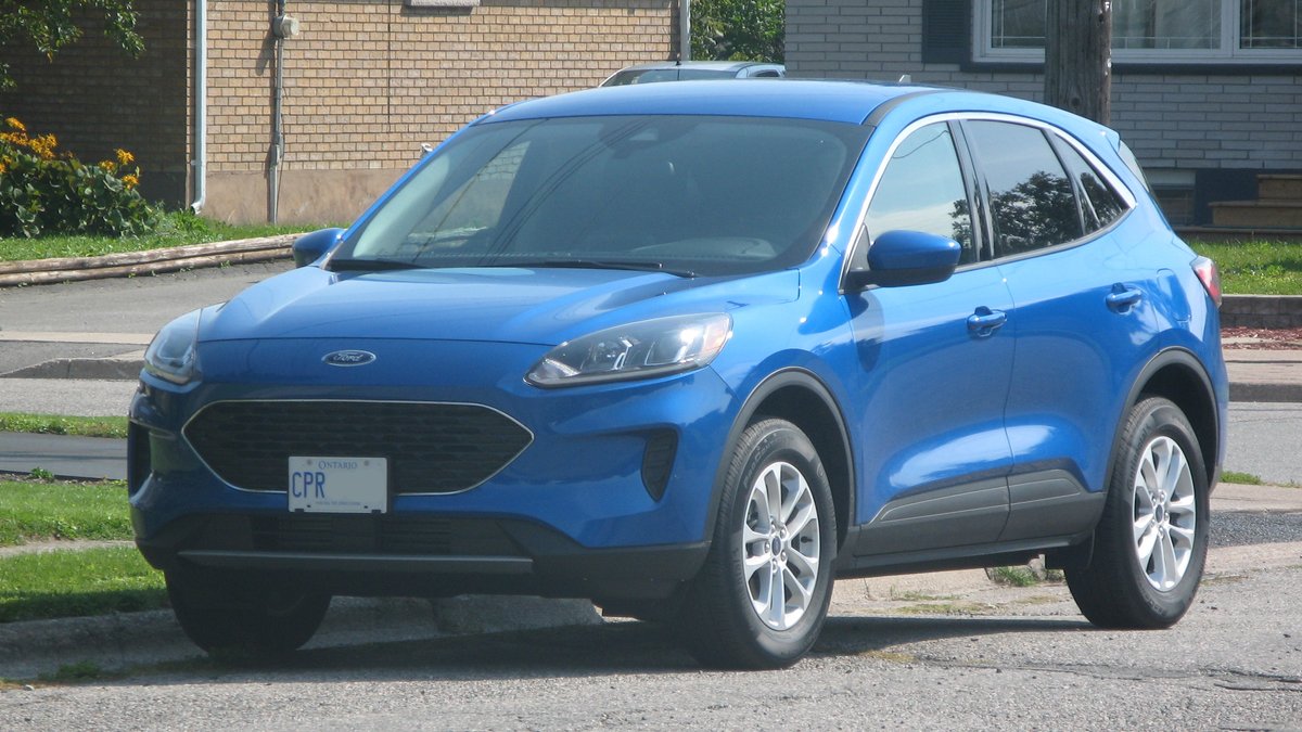 Ford Escape 2020 (гібрид зовні не відрізняється), живе фото