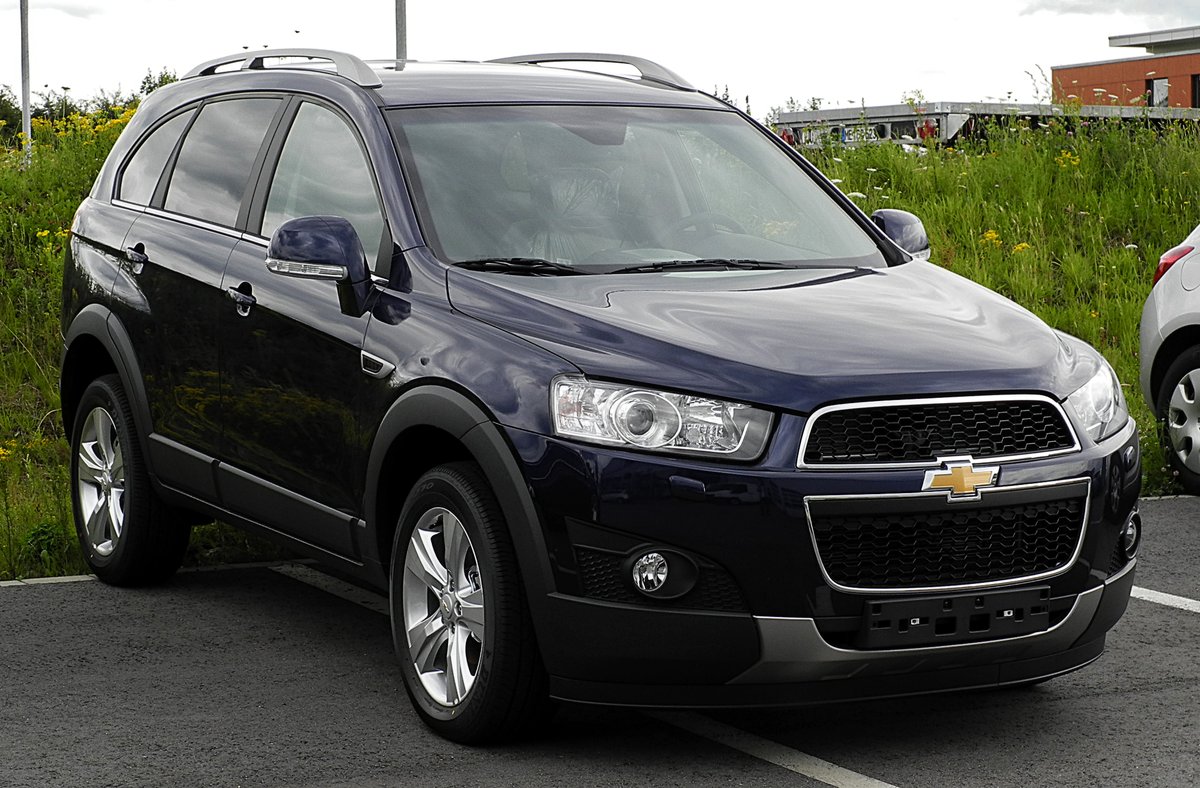 Chevrolet Captiva 2011 після рестайлінгу, живе фото